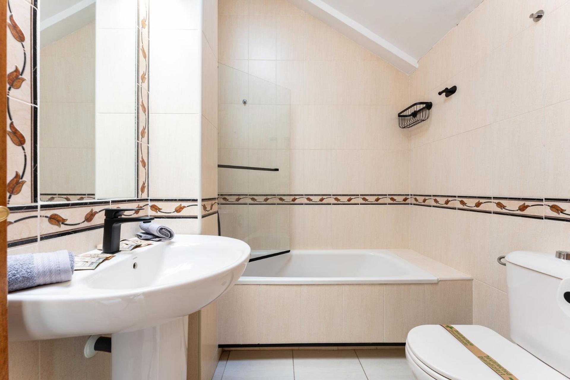 Hébergement de vacances Stylish Seaview Townhouse 3br Pool 4 Terraces *